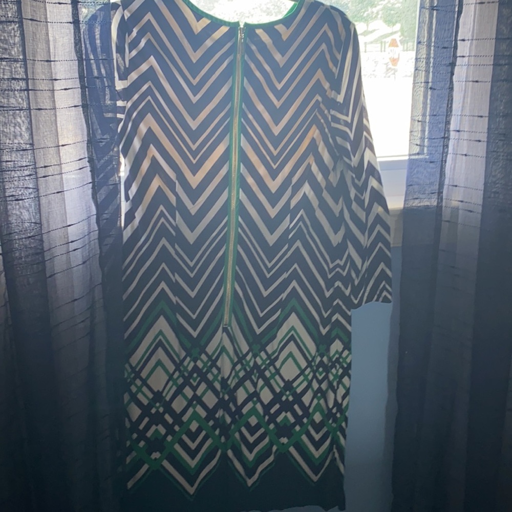 Dress - Picture 2 of 2
